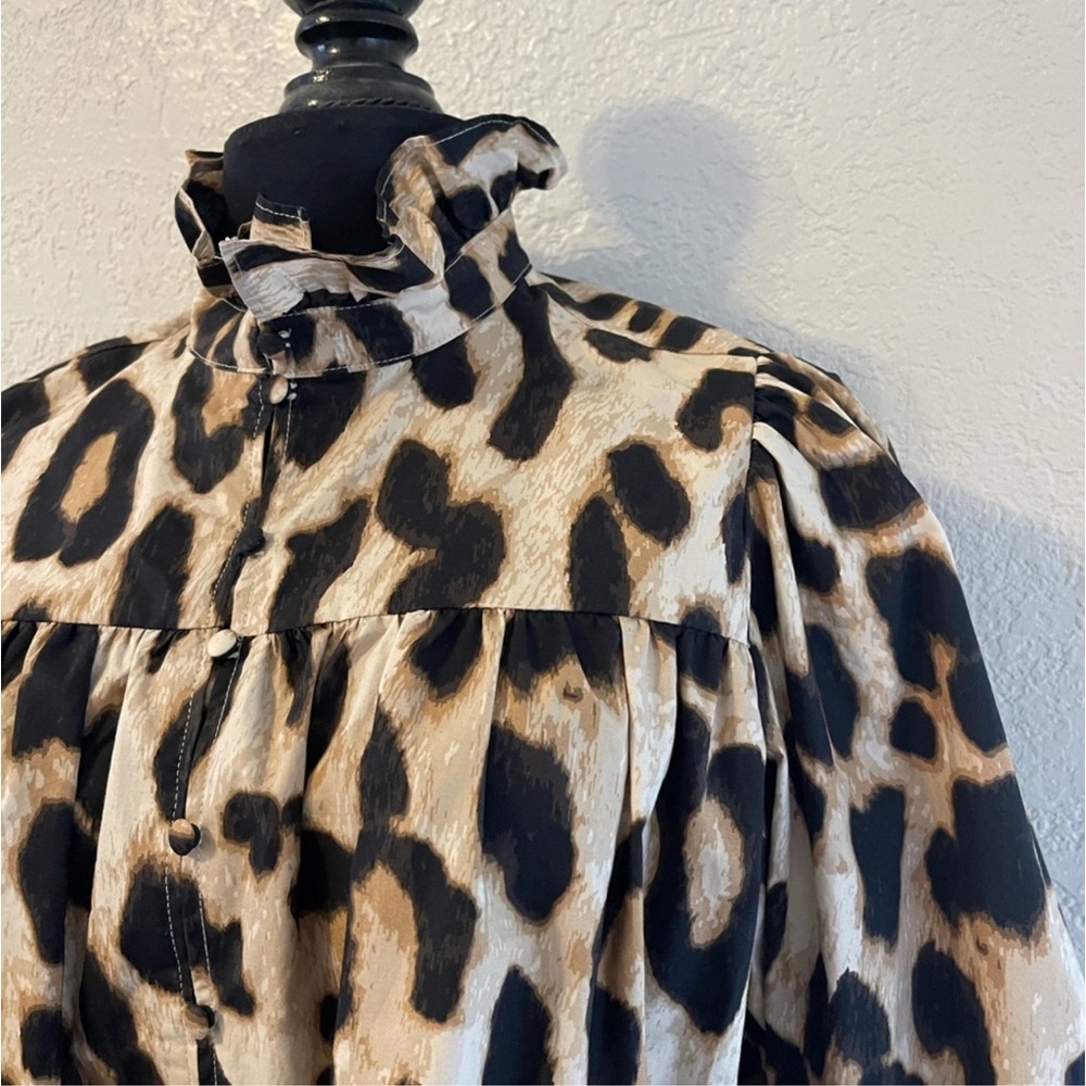 Leopard Blouse - Picture 2 of 6